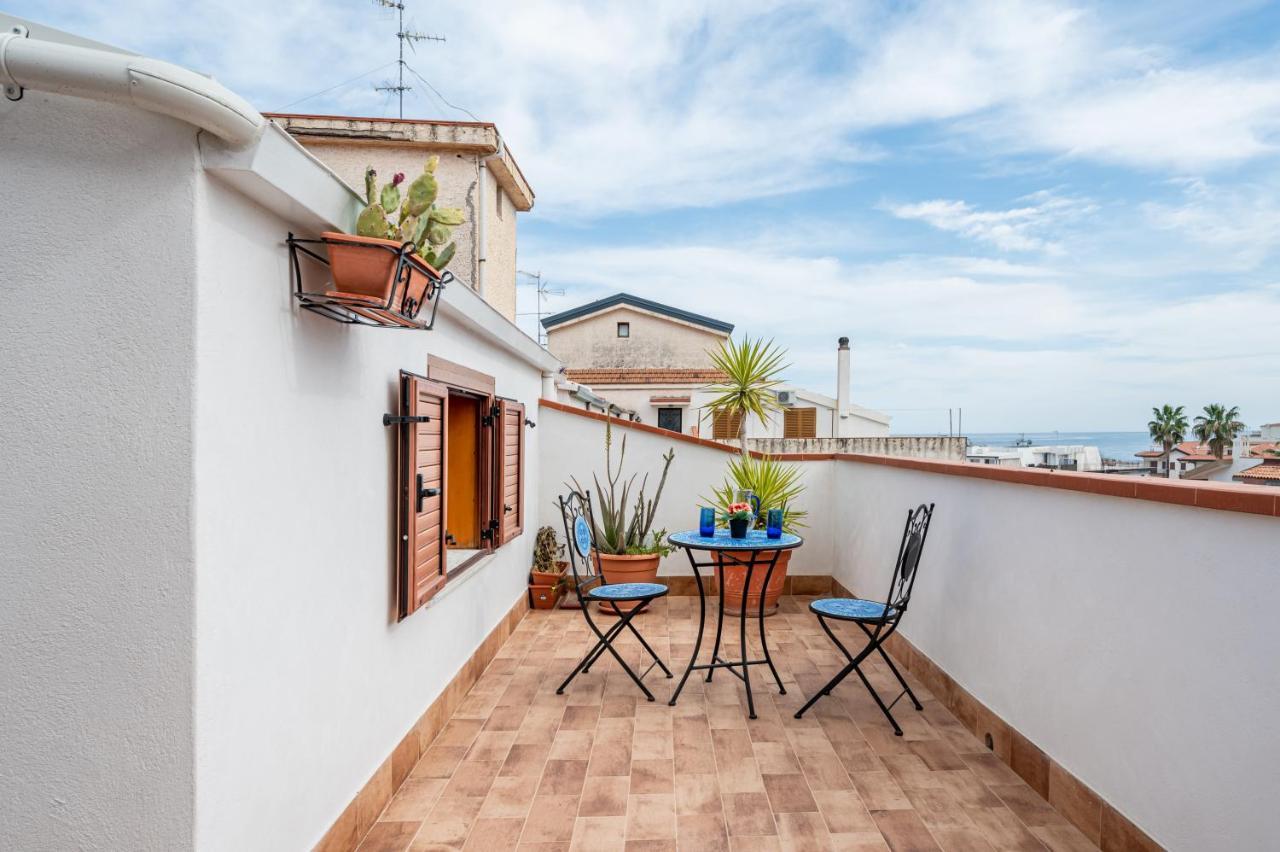 Appartement Naxos Charming Penthouse With Swimming Pool X6 à Giardini-Naxos Extérieur photo