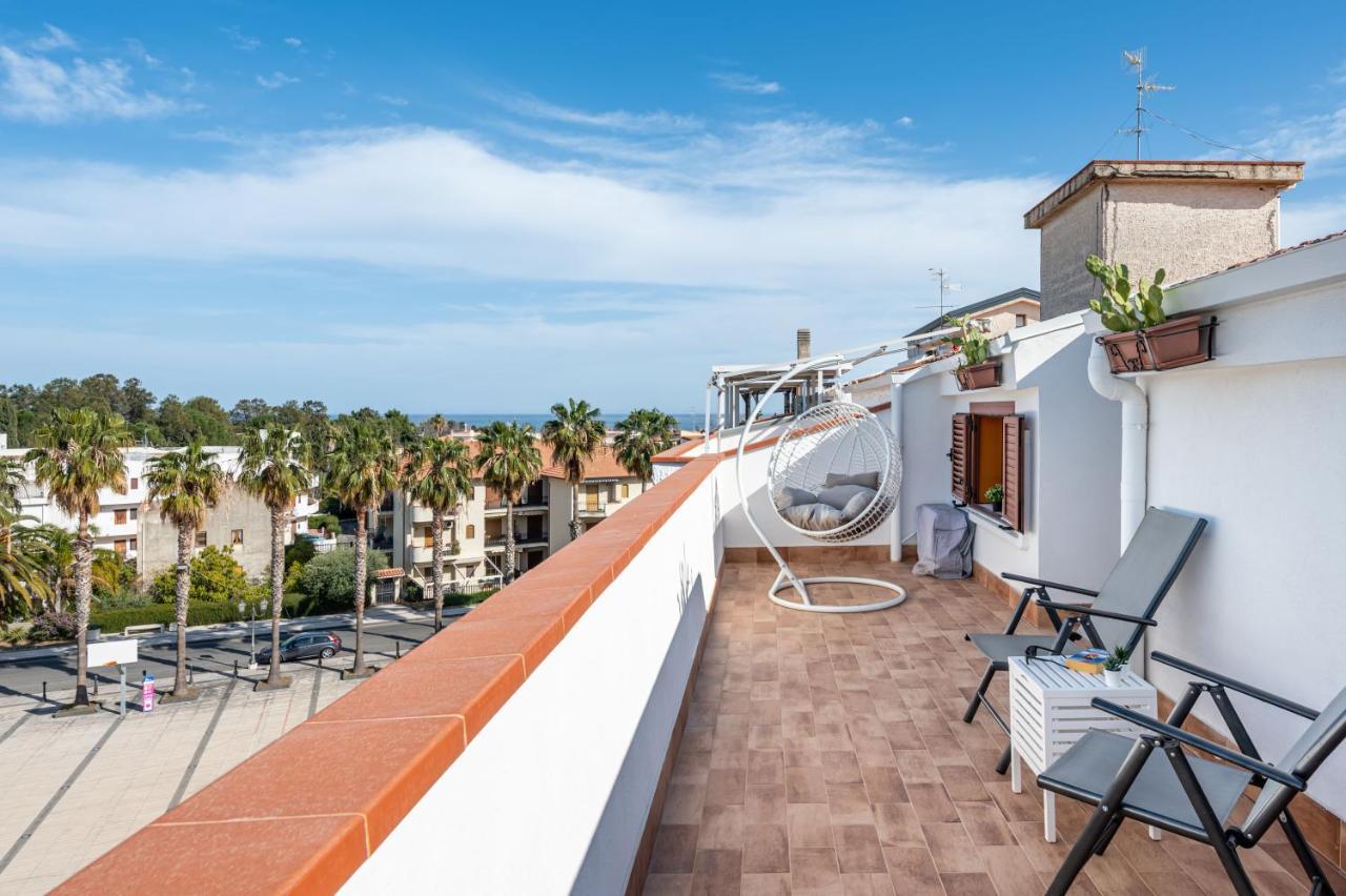 Appartement Naxos Charming Penthouse With Swimming Pool X6 à Giardini-Naxos Extérieur photo